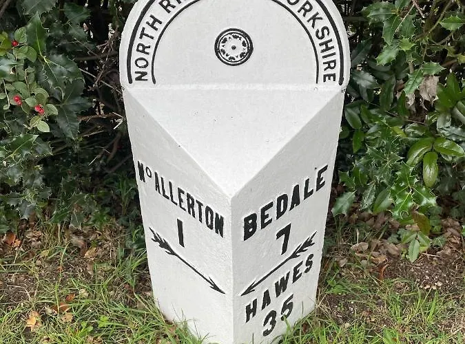 The Up And Over Апартаменты